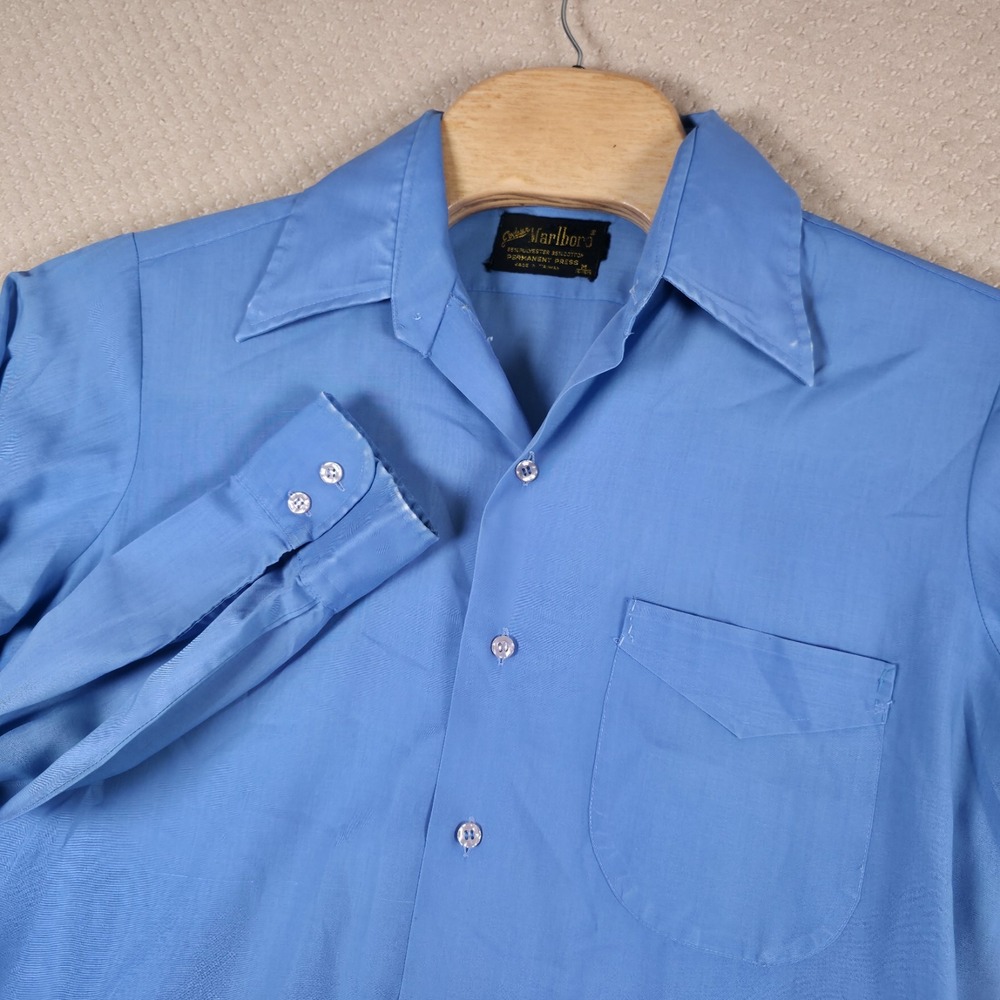 1970s Marlboro Permanent Press Casual Button Up Long Sleeve Medium Shirt Blue